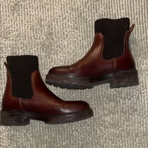 Brown Leather Ankle Boots with Black Elastic